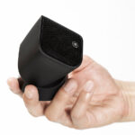 yamaha_speaker_image_hand_vxs1mlb