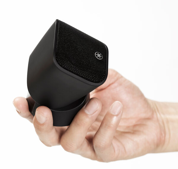 yamaha_speaker_image_hand_vxs1mlb