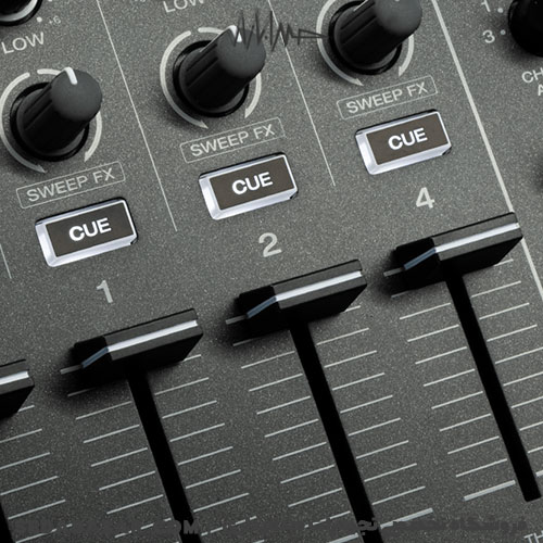 denon-dj-sc-live-4-6