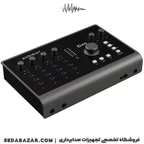 Audient-iD44-04